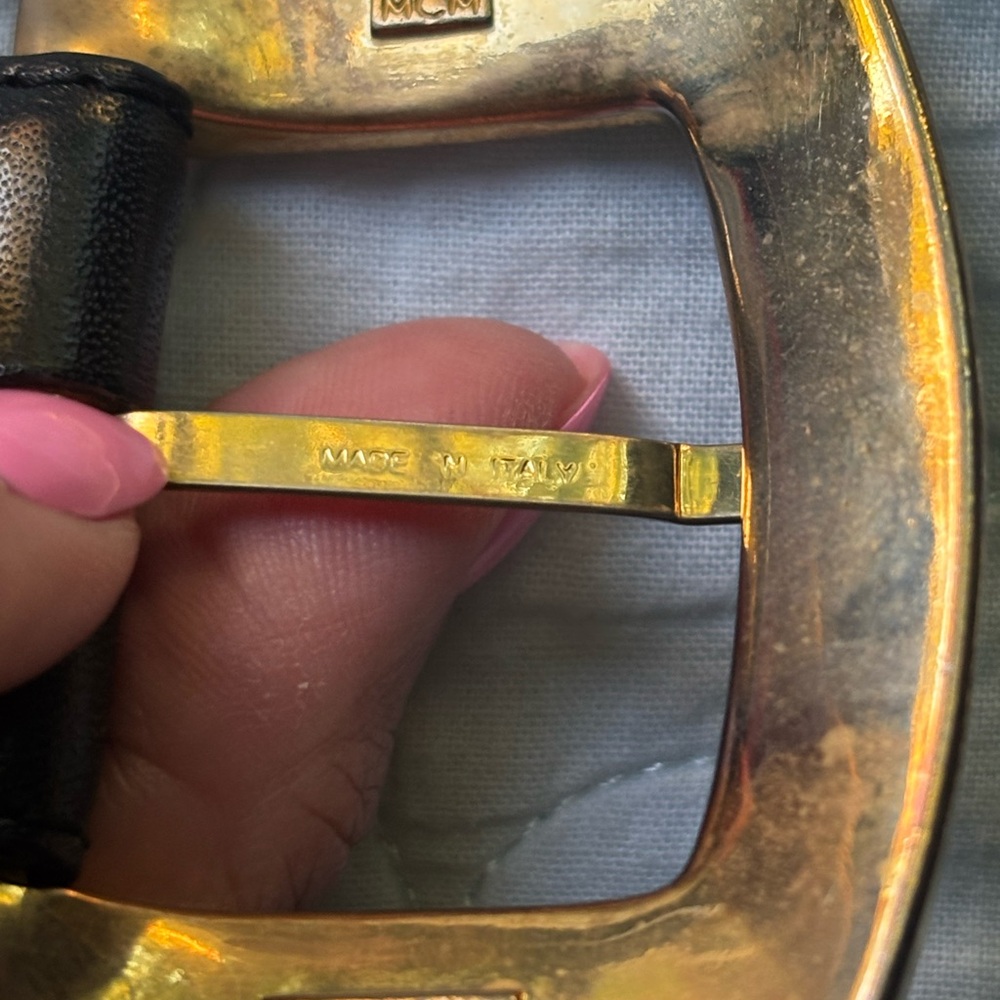 SALE📍📍📍Vintage MCM Black Belt with Gold Buckle size XS - Picture 6 of 9